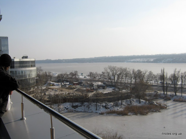 вид с балкона FourPoints на набережную, интерьер FourPoints, Drupal Forum 2012 в Запорожье